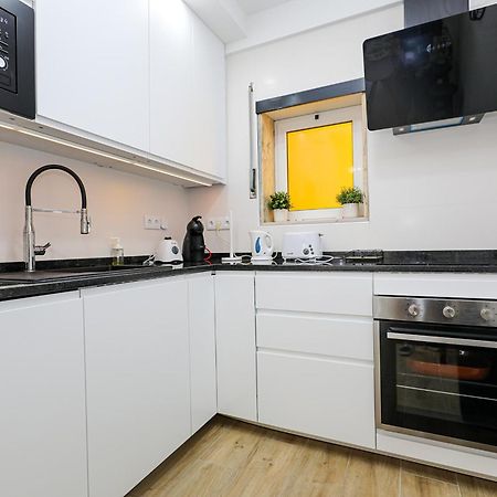 B11 - Beach Way Apartment Lagos Luaran gambar