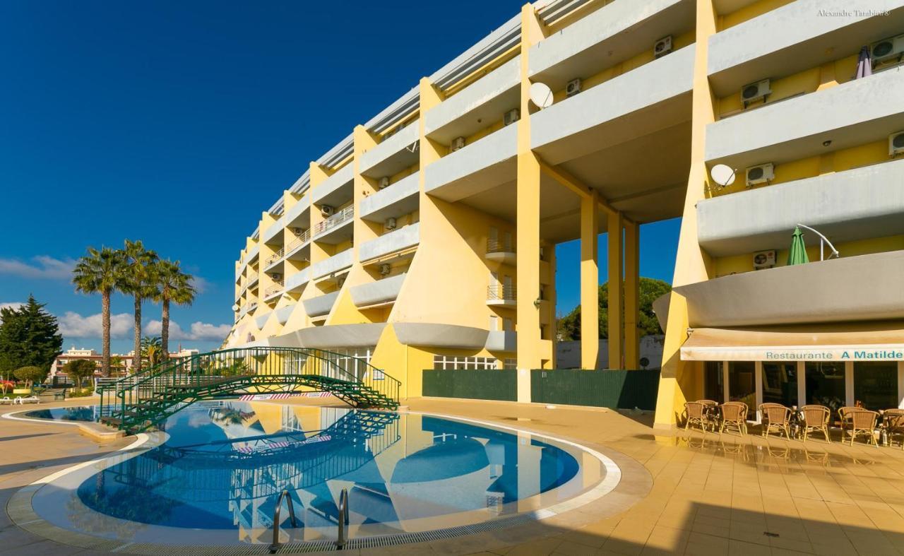 B11 - Beach Way Apartment Lagos Luaran gambar